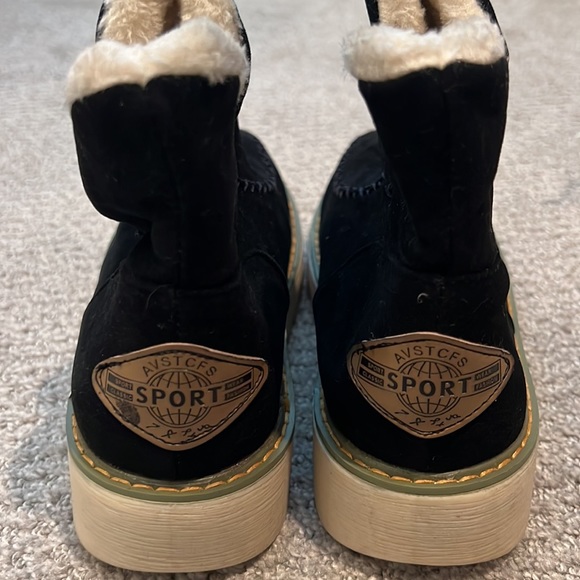 Ankle fur lined booties - Picture 2 of 4